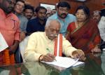 Shri Bandaru Dattatreya taking charge as the Minister of State (Independent Charge) for Labour and Employment, in New Delhi on November 10, 2014.